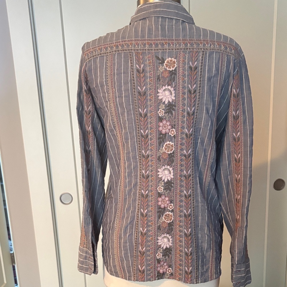 Floral Embroidered Button Down Shirt - Gray w/ tonal Pinks - Picture 3 of 11